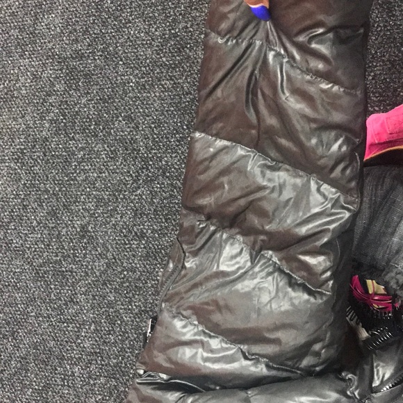 Pack able coat - Picture 2 of 2